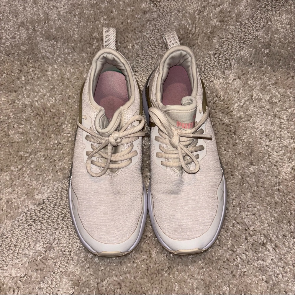 Puma Women's Beige Sneakers